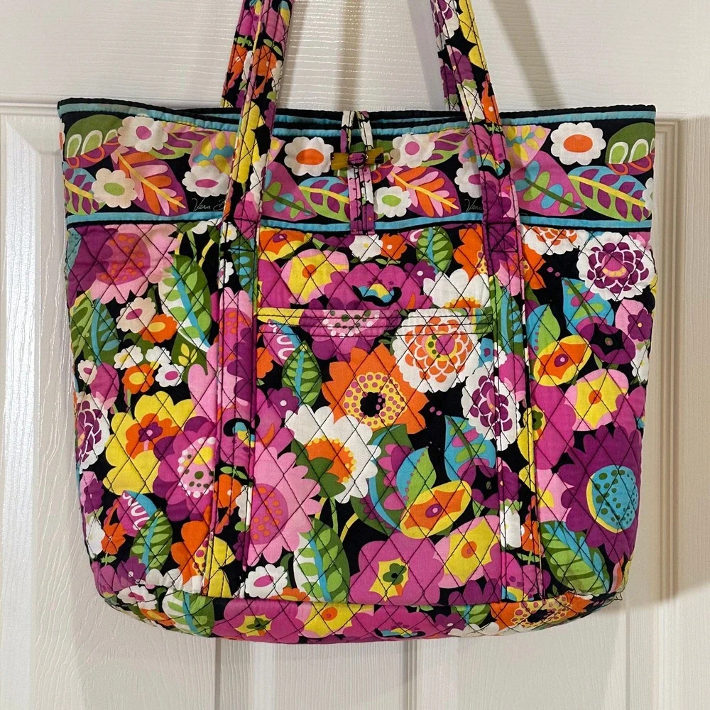 Vera Bradley Tutti Frutti Quilted Floral Vera Tote Bag Large Shoulder Bag